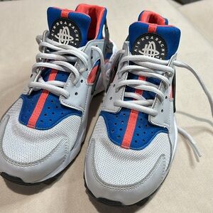 Nike air Huarache EUC